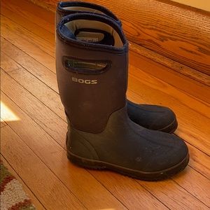 Bogs Boots youth size 5